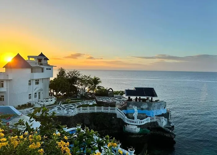 Hotel Azure Camotes San Francisco (Cebu)