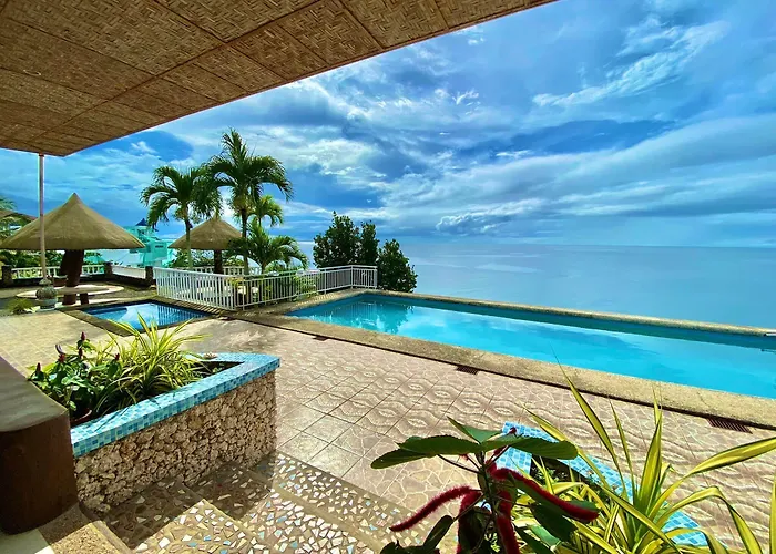 Hotel Azure Camotes 4*